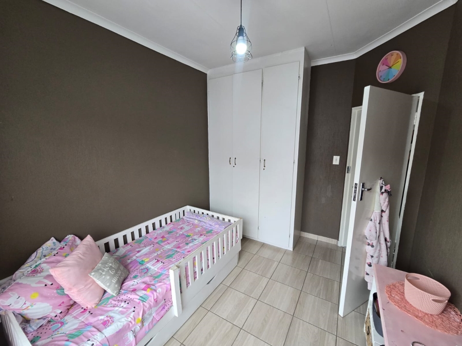 3 Bedroom Property for Sale in Helikonpark Gauteng