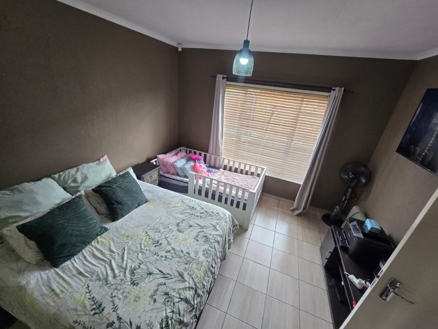 3 Bedroom Property for Sale in Helikonpark Gauteng