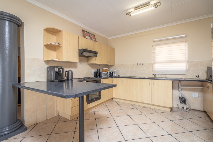 3 Bedroom Property for Sale in Rangeview Gauteng