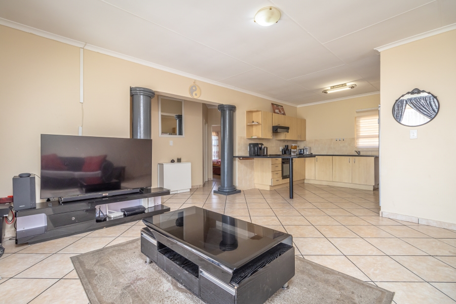 3 Bedroom Property for Sale in Rangeview Gauteng