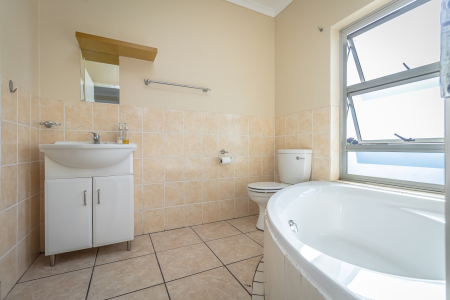 3 Bedroom Property for Sale in Rangeview Gauteng