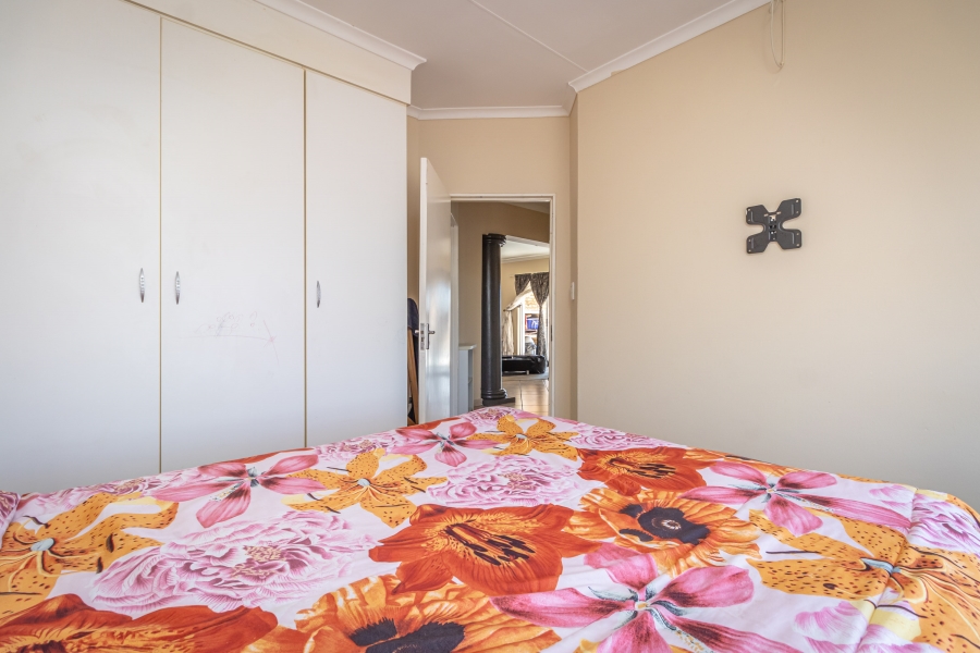 3 Bedroom Property for Sale in Rangeview Gauteng