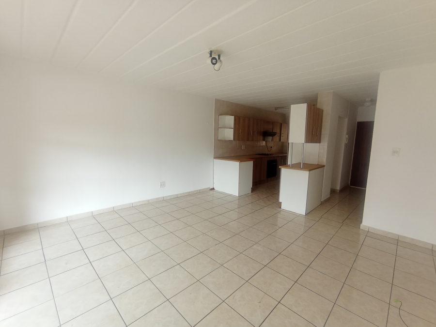 2 Bedroom Property for Sale in Florida Lake Gauteng