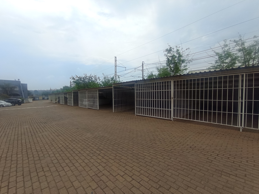 2 Bedroom Property for Sale in Florida Lake Gauteng