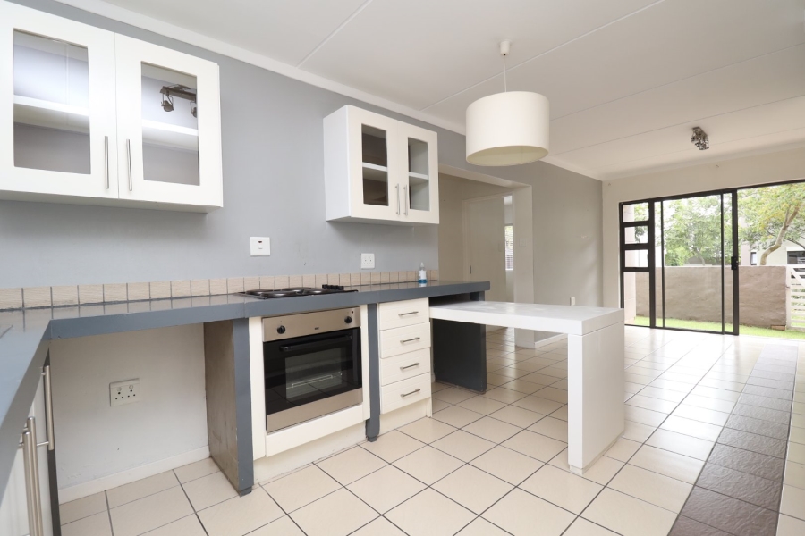 To Let 2 Bedroom Property for Rent in Dainfern Gauteng