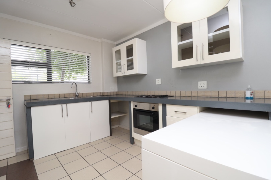 To Let 2 Bedroom Property for Rent in Dainfern Gauteng