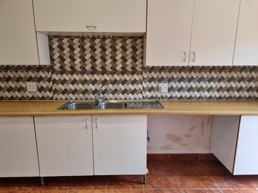 5 Bedroom Property for Sale in Roodepoort Central Gauteng