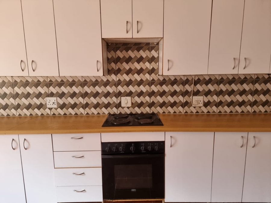 5 Bedroom Property for Sale in Roodepoort Central Gauteng