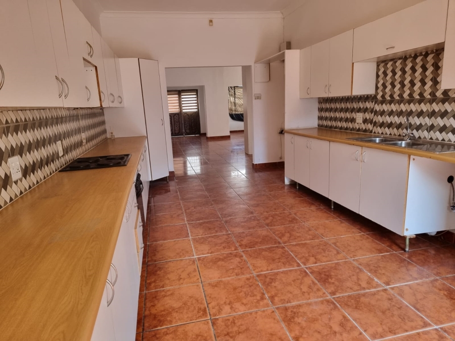 5 Bedroom Property for Sale in Roodepoort Central Gauteng