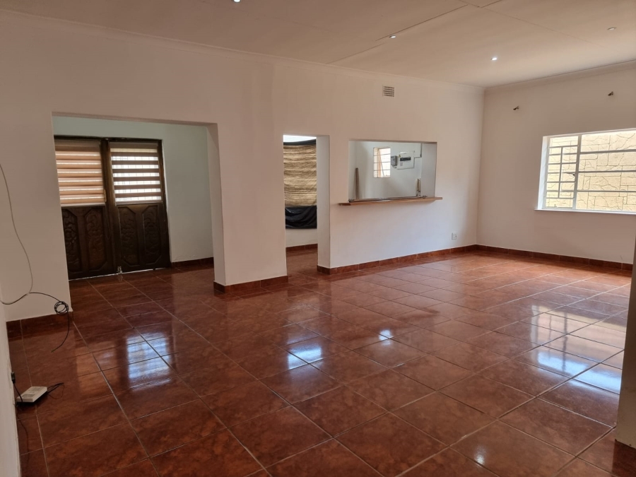 5 Bedroom Property for Sale in Roodepoort Central Gauteng