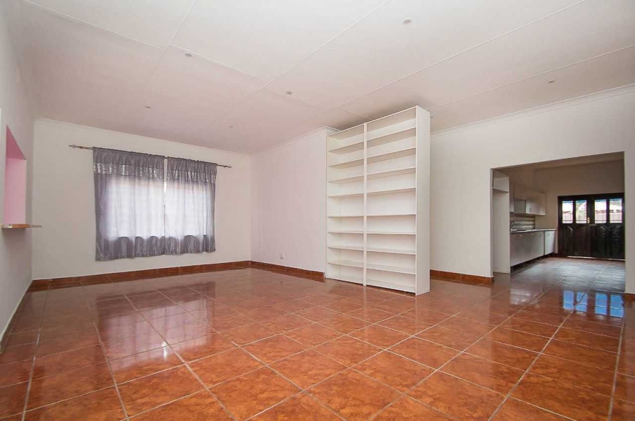 5 Bedroom Property for Sale in Roodepoort Central Gauteng