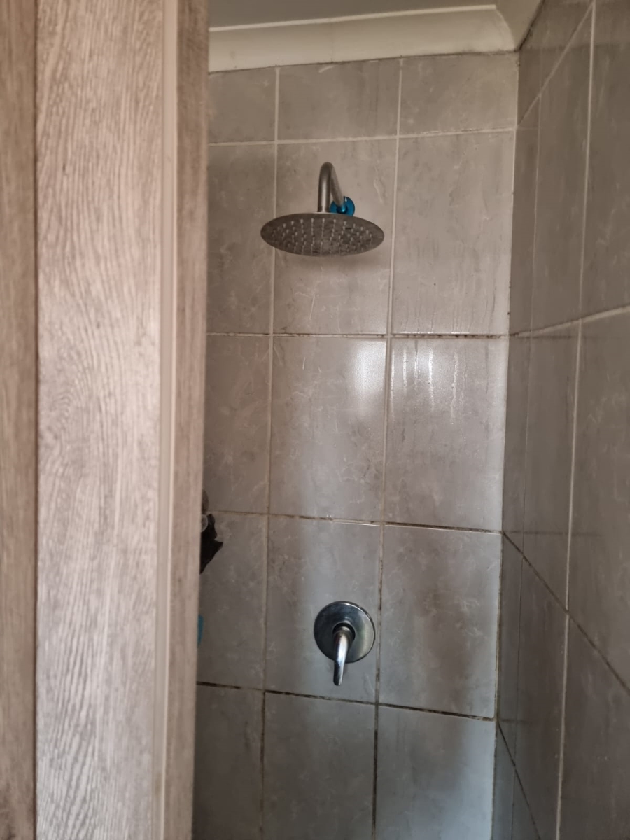 5 Bedroom Property for Sale in Roodepoort Central Gauteng