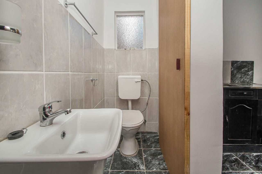 5 Bedroom Property for Sale in Roodepoort Central Gauteng