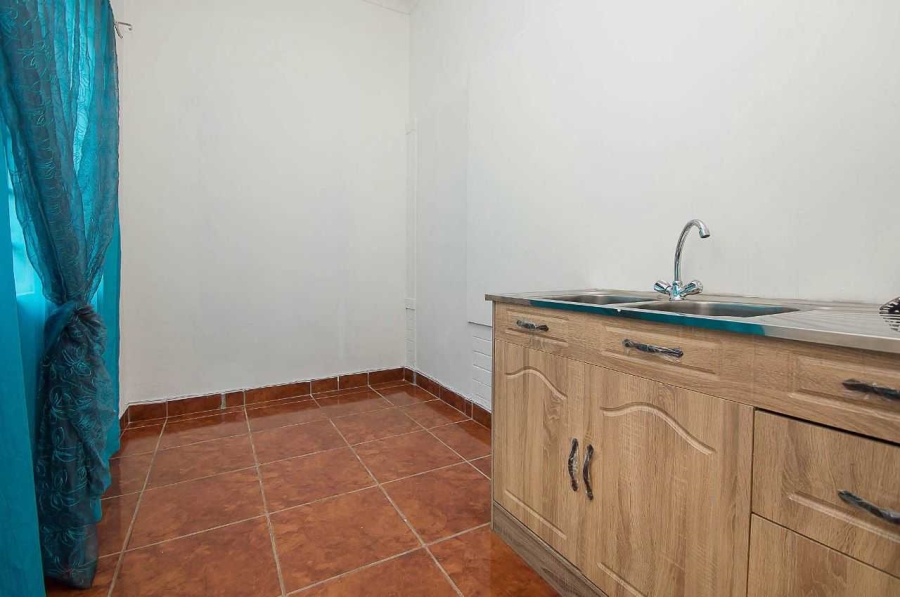 5 Bedroom Property for Sale in Roodepoort Central Gauteng