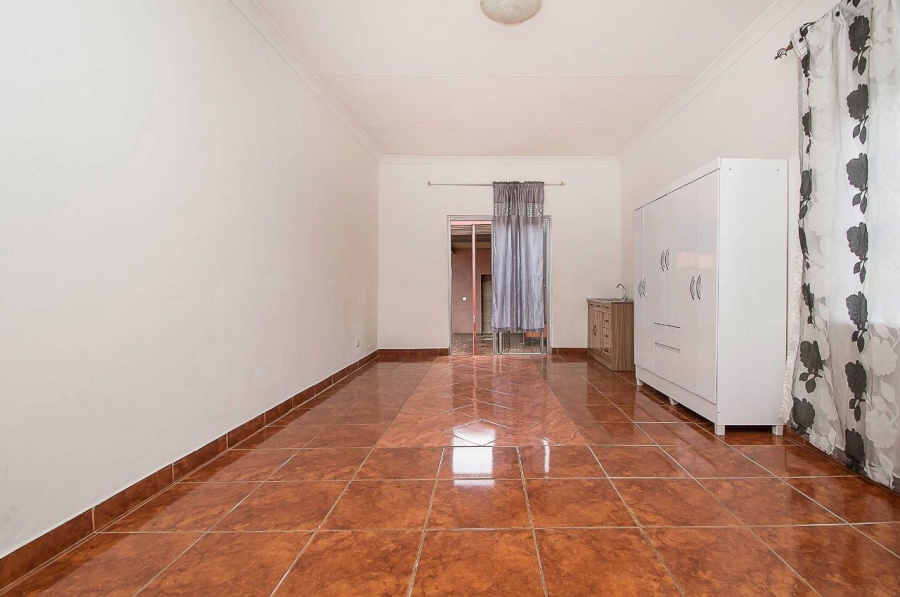 5 Bedroom Property for Sale in Roodepoort Central Gauteng