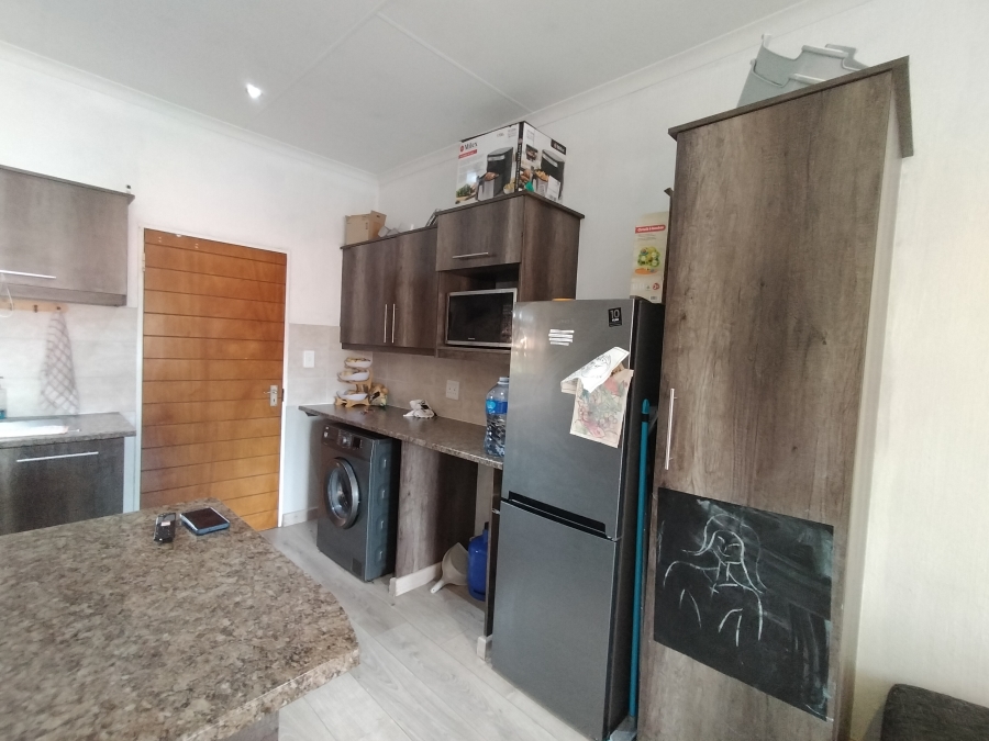 2 Bedroom Property for Sale in Bergbron Gauteng