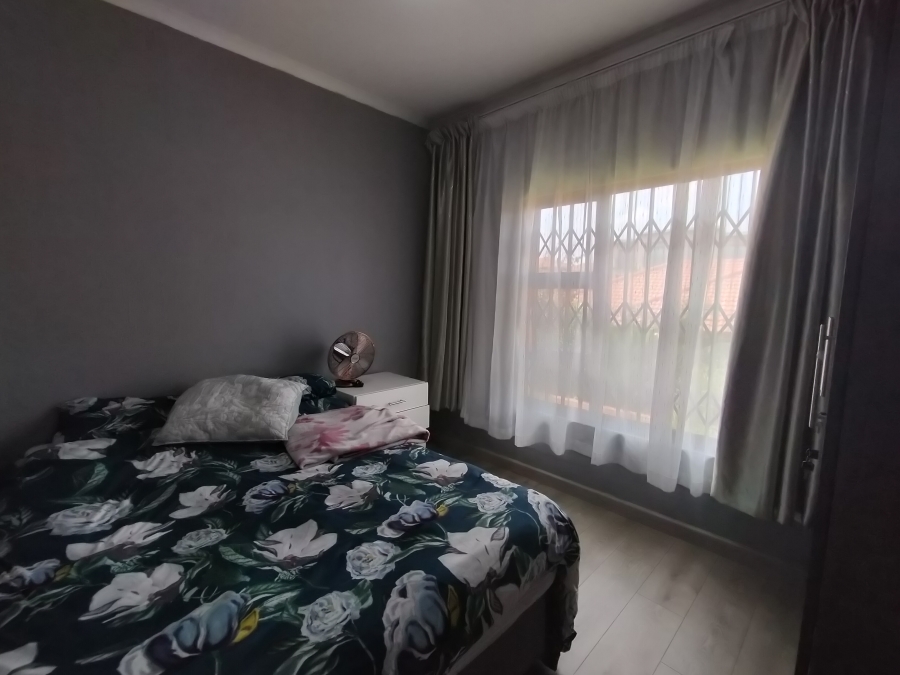 2 Bedroom Property for Sale in Bergbron Gauteng