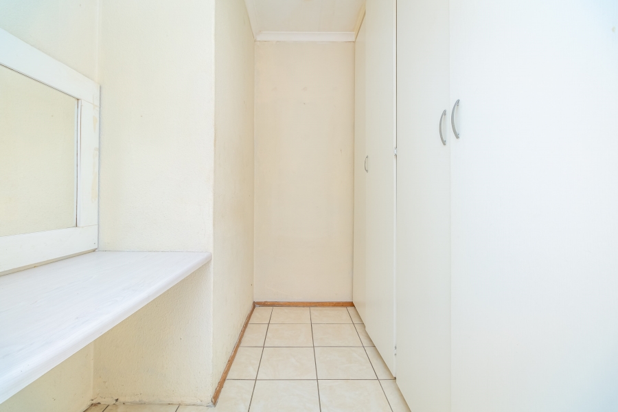 2 Bedroom Property for Sale in Groblerpark Gauteng