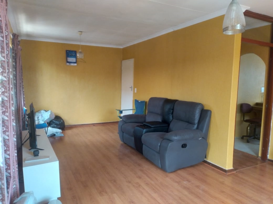 To Let 3 Bedroom Property for Rent in Davidsonville Gauteng