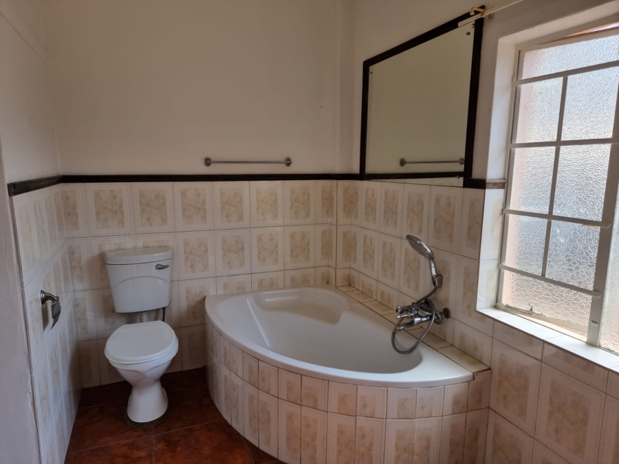 To Let 2 Bedroom Property for Rent in Roodepoort Central Gauteng