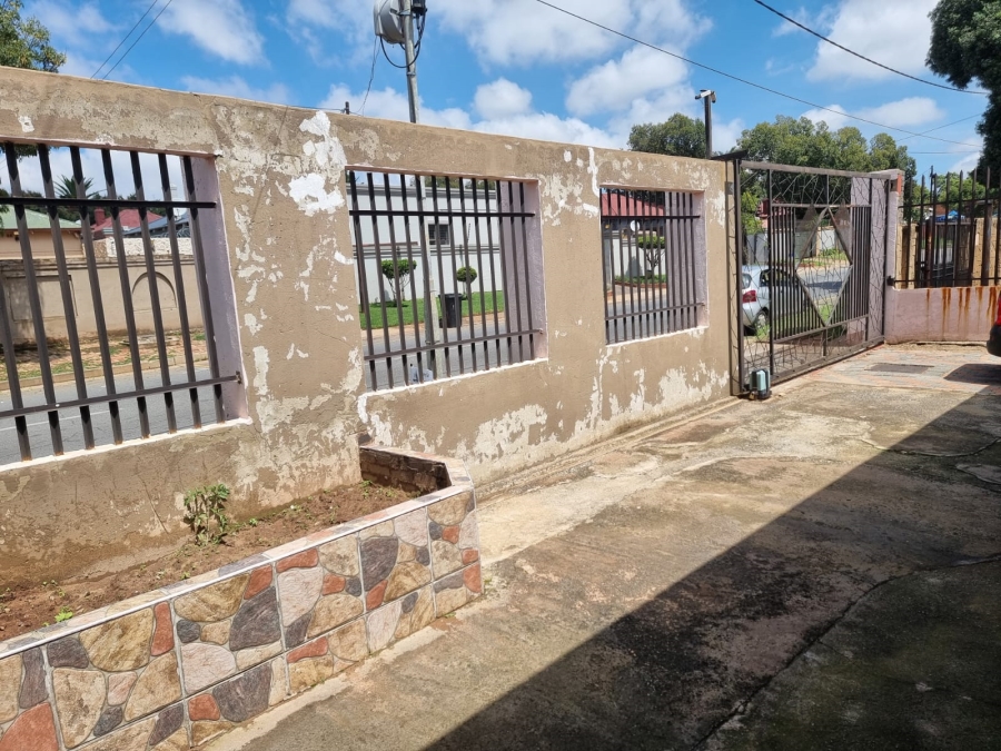 To Let 2 Bedroom Property for Rent in Roodepoort Central Gauteng