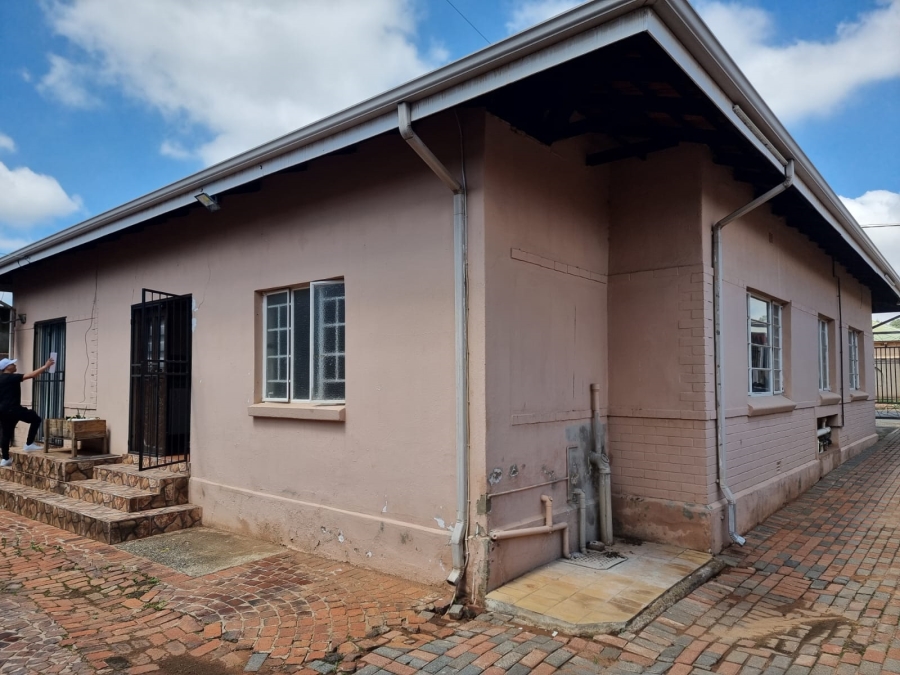 To Let 2 Bedroom Property for Rent in Roodepoort Central Gauteng