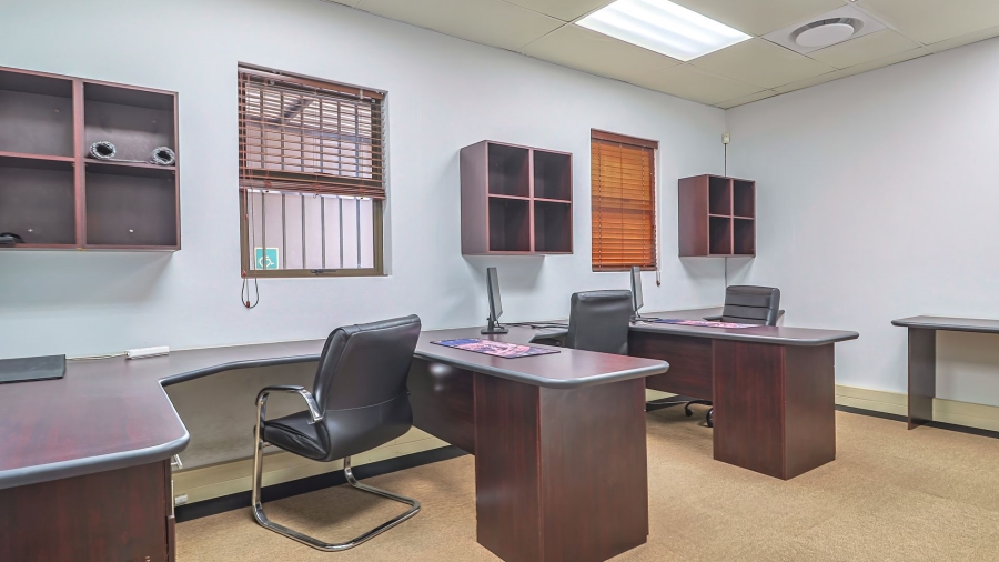 Commercial Property for Sale in Eldoraigne Gauteng