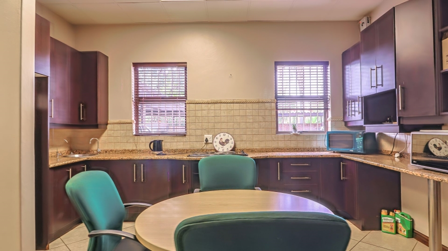 Commercial Property for Sale in Eldoraigne Gauteng