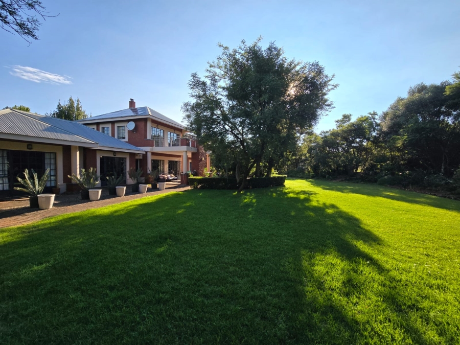 To Let 4 Bedroom Property for Rent in Cornwall Hill Gauteng