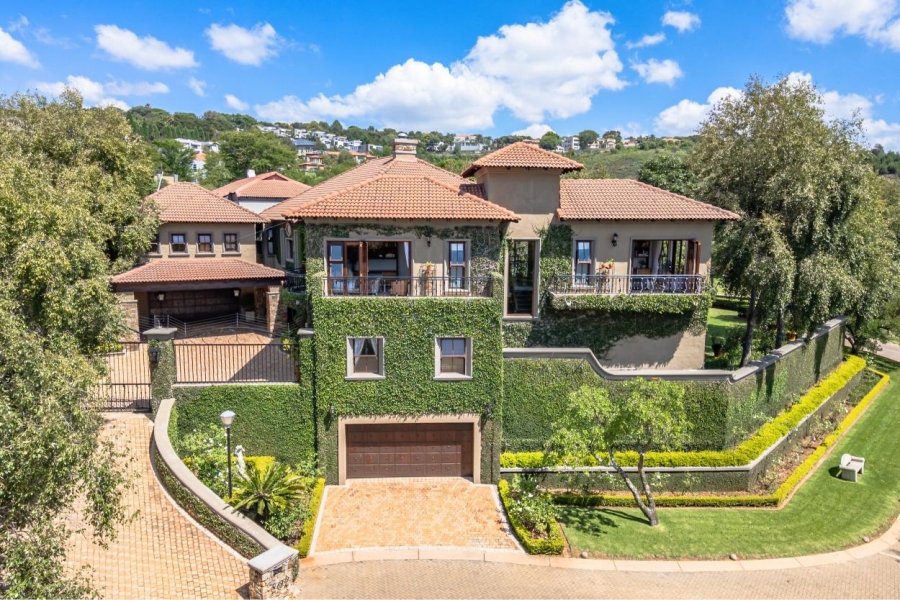5 Bedroom Property for Sale in Waterkloof Ridge Gauteng