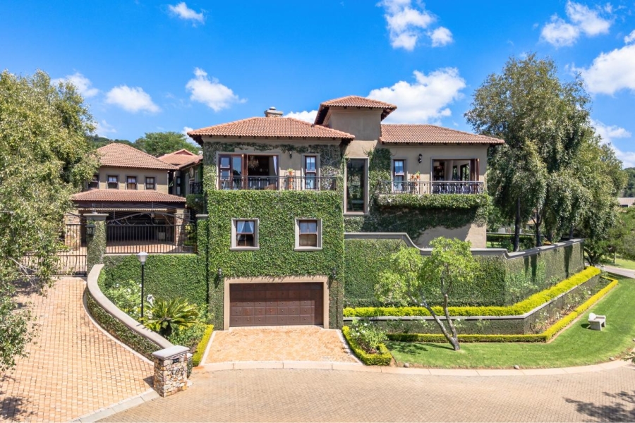 5 Bedroom Property for Sale in Waterkloof Ridge Gauteng
