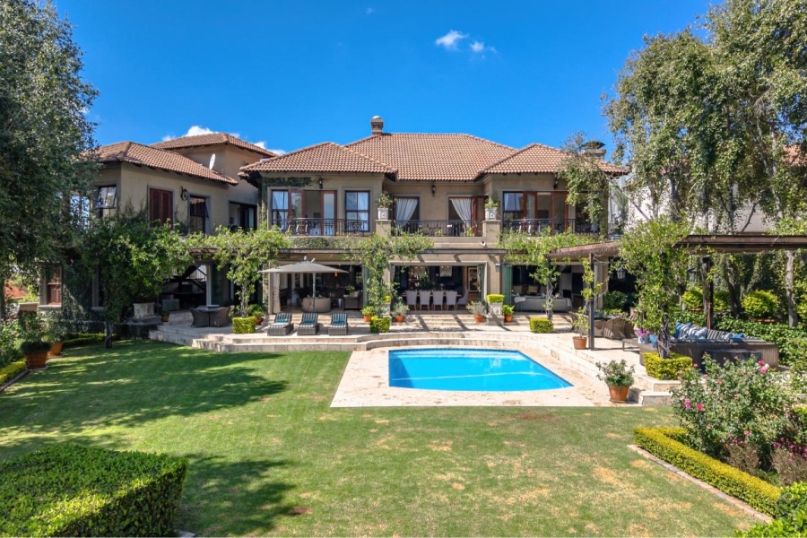 5 Bedroom Property for Sale in Waterkloof Ridge Gauteng