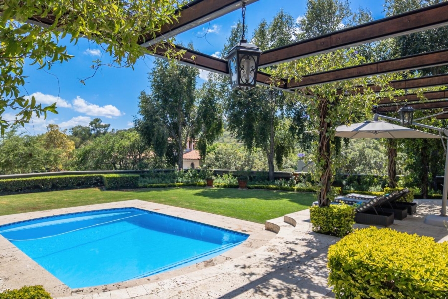 5 Bedroom Property for Sale in Waterkloof Ridge Gauteng