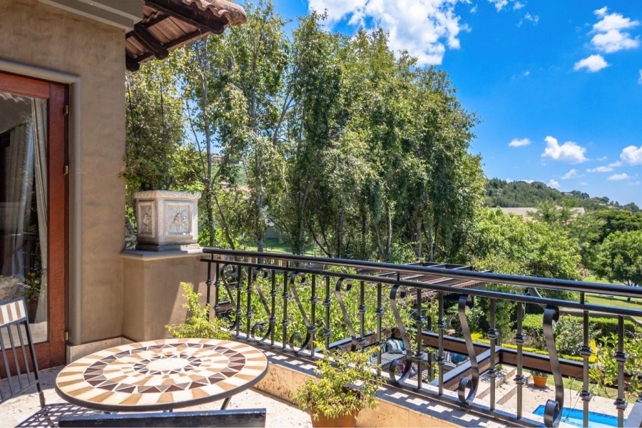 5 Bedroom Property for Sale in Waterkloof Ridge Gauteng