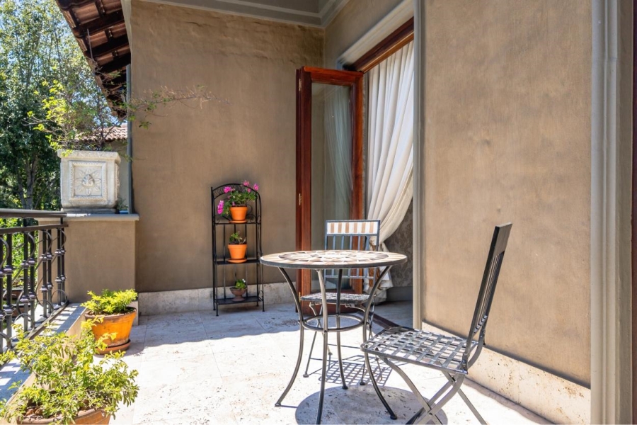 5 Bedroom Property for Sale in Waterkloof Ridge Gauteng