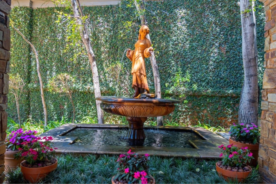 5 Bedroom Property for Sale in Waterkloof Ridge Gauteng