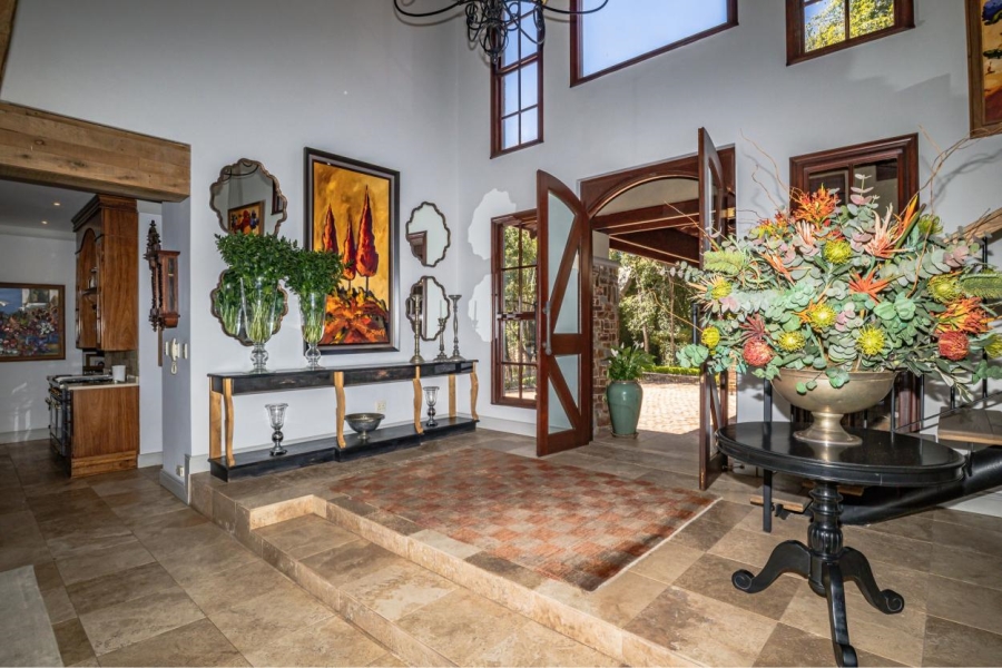 5 Bedroom Property for Sale in Waterkloof Ridge Gauteng