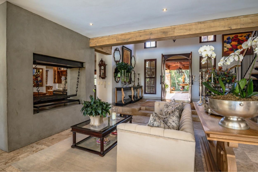 5 Bedroom Property for Sale in Waterkloof Ridge Gauteng