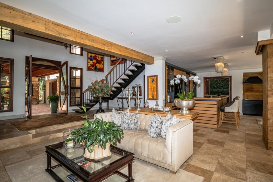 5 Bedroom Property for Sale in Waterkloof Ridge Gauteng