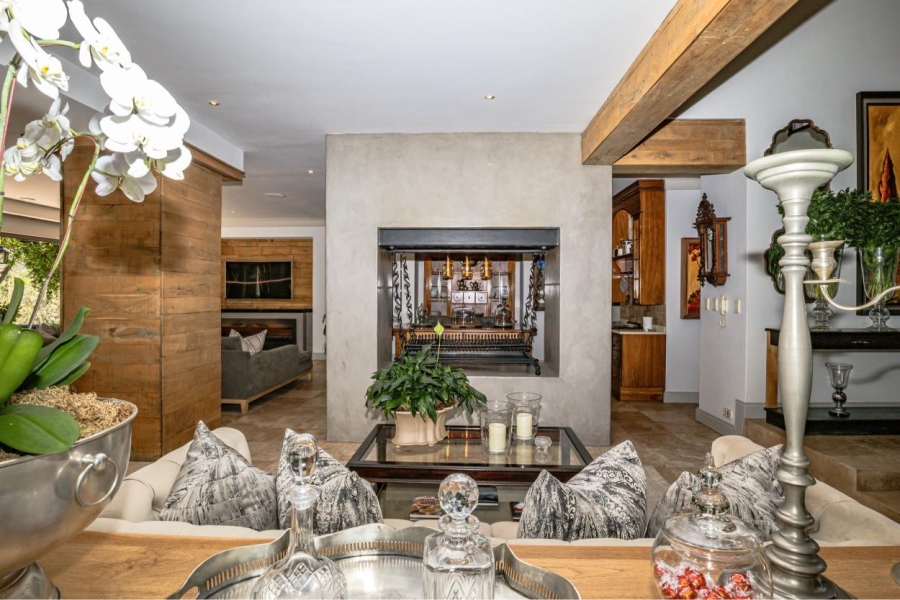 5 Bedroom Property for Sale in Waterkloof Ridge Gauteng