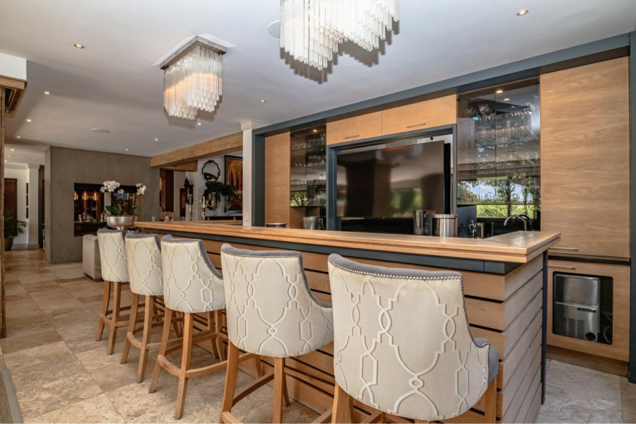 5 Bedroom Property for Sale in Waterkloof Ridge Gauteng