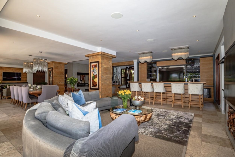 5 Bedroom Property for Sale in Waterkloof Ridge Gauteng