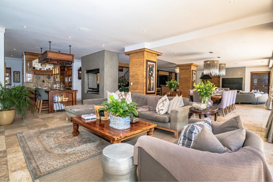 5 Bedroom Property for Sale in Waterkloof Ridge Gauteng