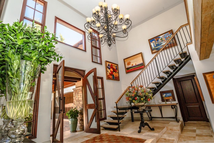 5 Bedroom Property for Sale in Waterkloof Ridge Gauteng