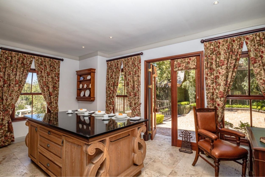 5 Bedroom Property for Sale in Waterkloof Ridge Gauteng