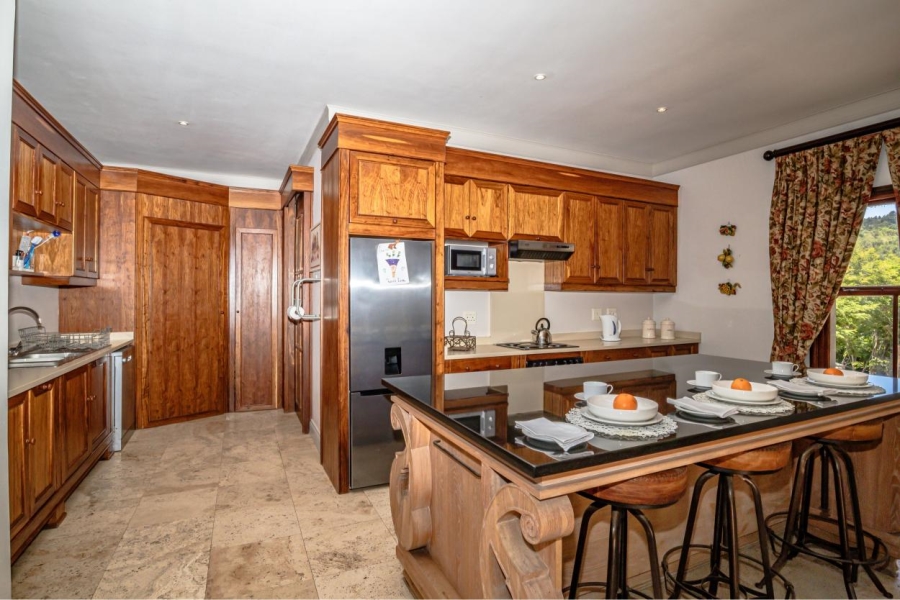 5 Bedroom Property for Sale in Waterkloof Ridge Gauteng