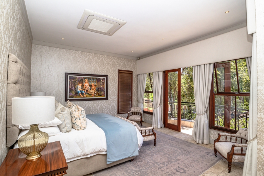 5 Bedroom Property for Sale in Waterkloof Ridge Gauteng