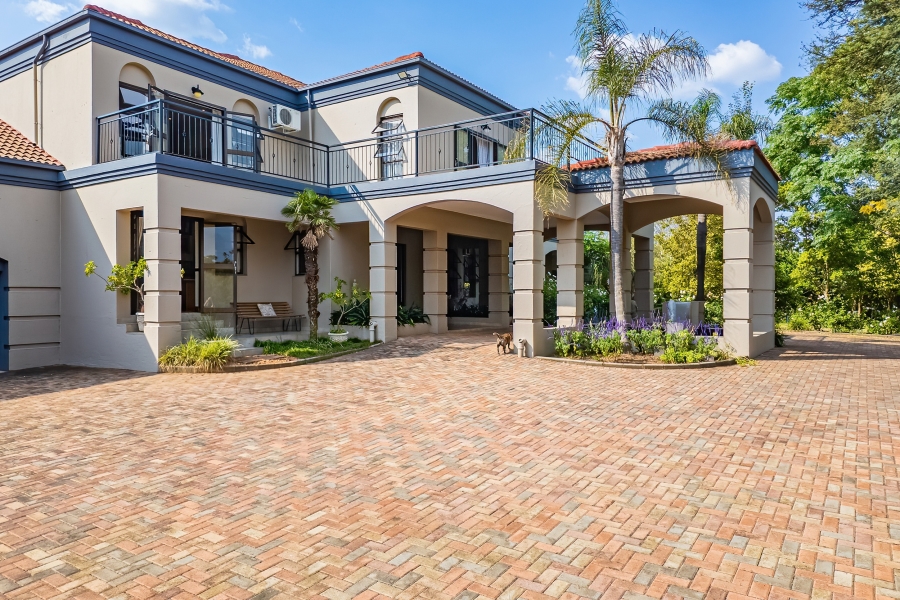 5 Bedroom Property for Sale in Cornwall Hill Gauteng