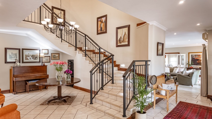 5 Bedroom Property for Sale in Cornwall Hill Gauteng