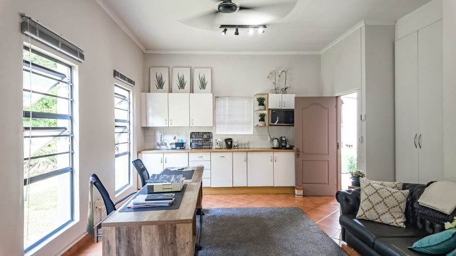 5 Bedroom Property for Sale in Cornwall Hill Gauteng